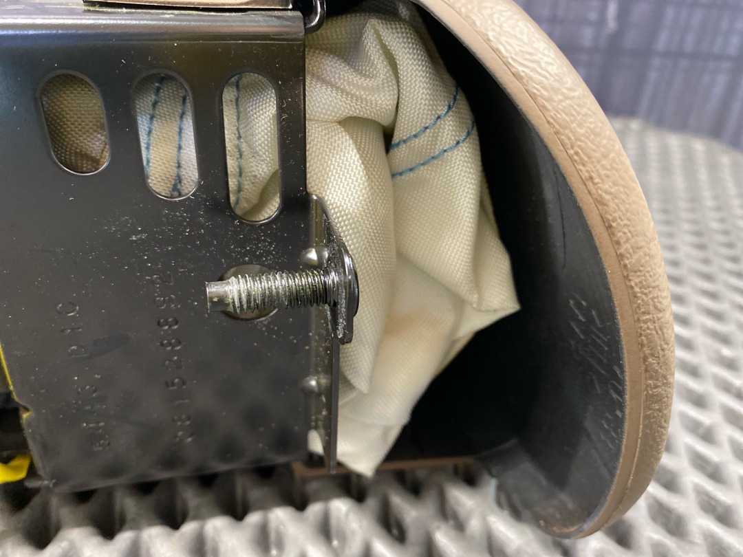 Подушка безопасности, 3310 рублей, Красноярск