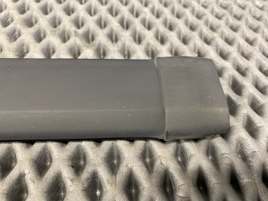 Молдинг стекла, 1720 рублей, Красноярск