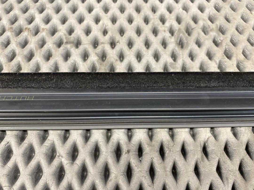 Молдинг стекла, 1720 рублей, Красноярск