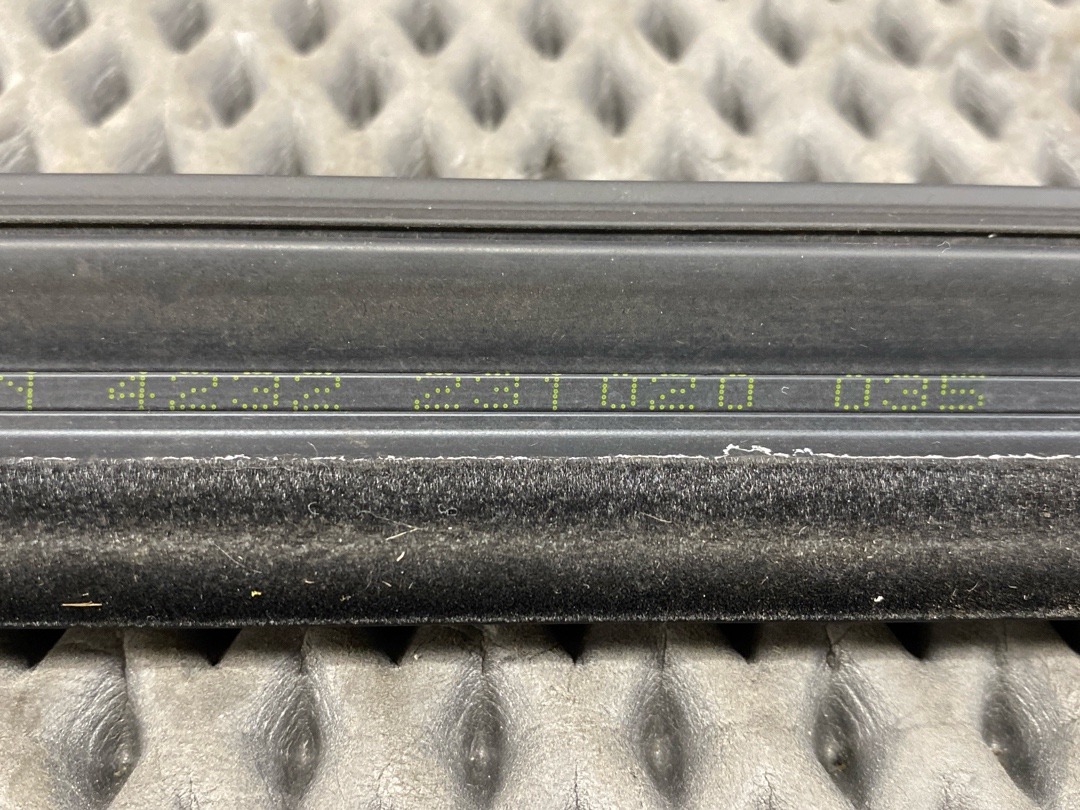 Молдинг стекла, 1720 рублей, Красноярск