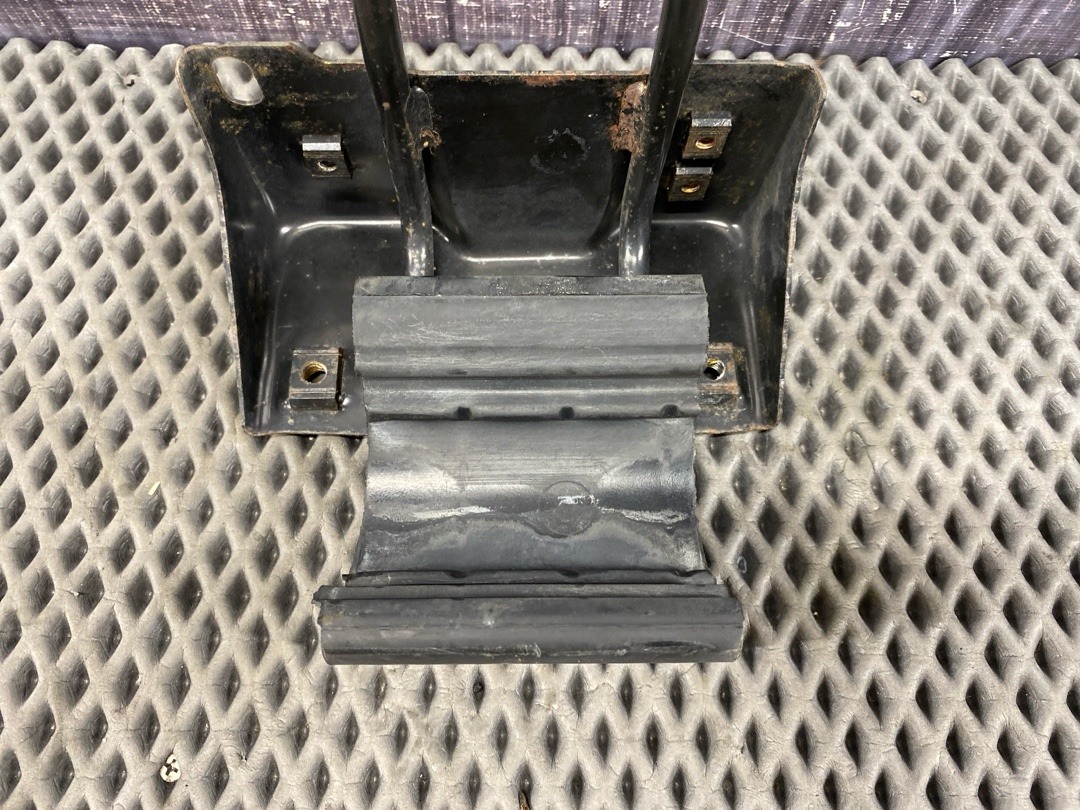 Кронштейн замка капота, 972 рублей, Красноярск