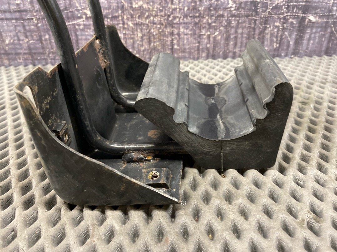 Кронштейн замка капота, 972 рублей, Красноярск