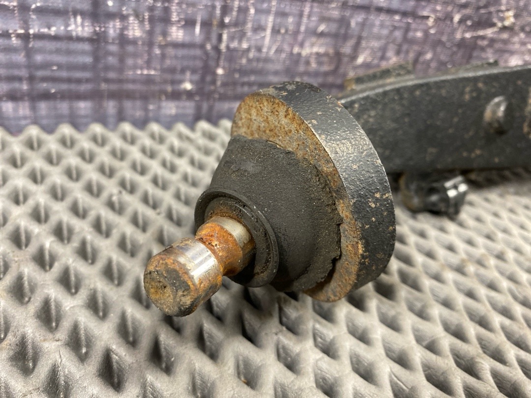 Поворотный кулак, 2520 рублей, Красноярск