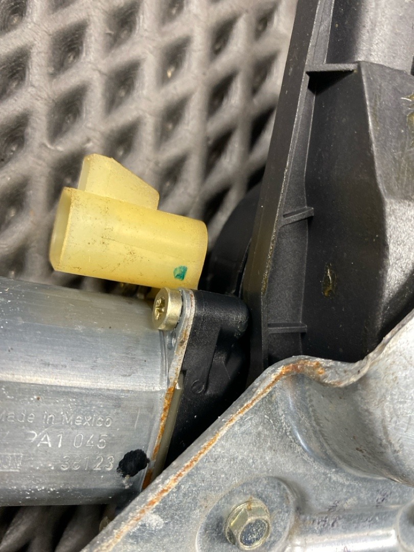 Стеклоподъемник, 7020 рублей, Красноярск