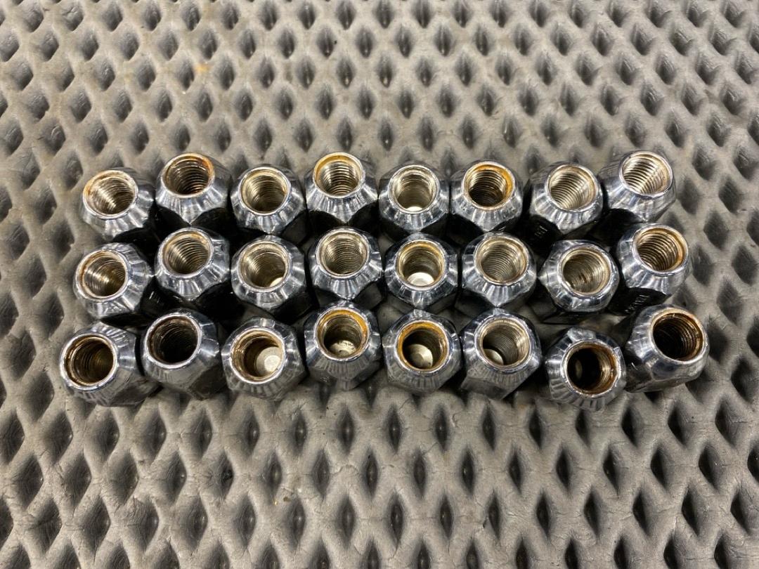 Комплект колесных гаек, 1701 рублей, Красноярск