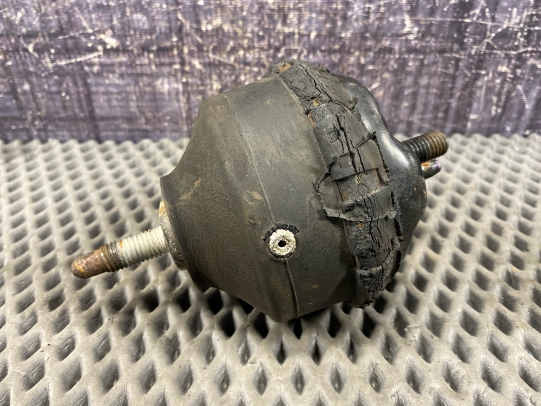 Подушка двигателя, 6860 рублей, Красноярск