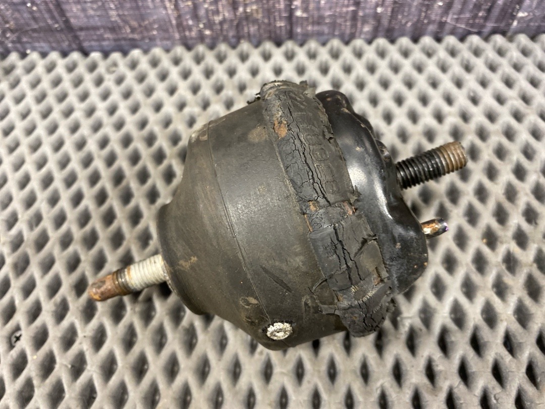 Подушка двигателя, 6860 рублей, Красноярск