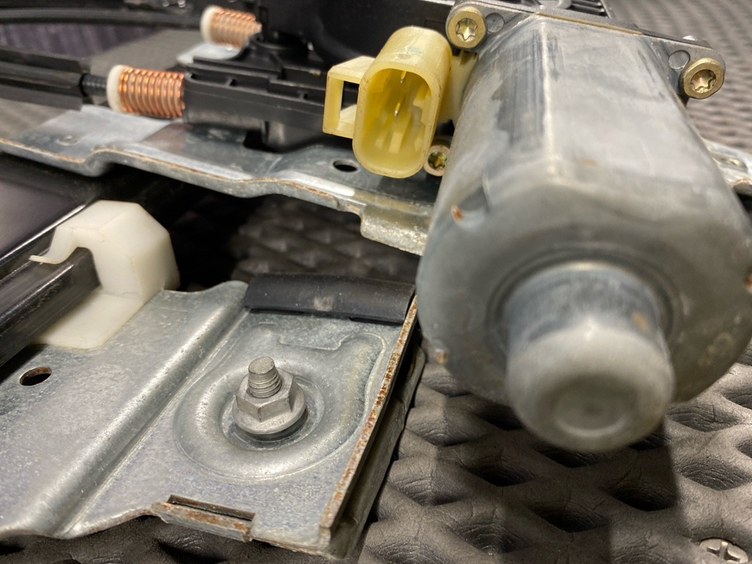 Стеклоподъемник, 3640 рублей, Красноярск