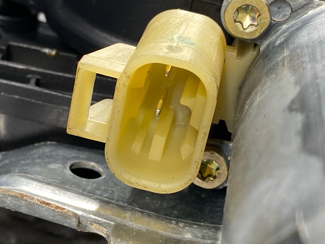 Стеклоподъемник, 3640 рублей, Красноярск