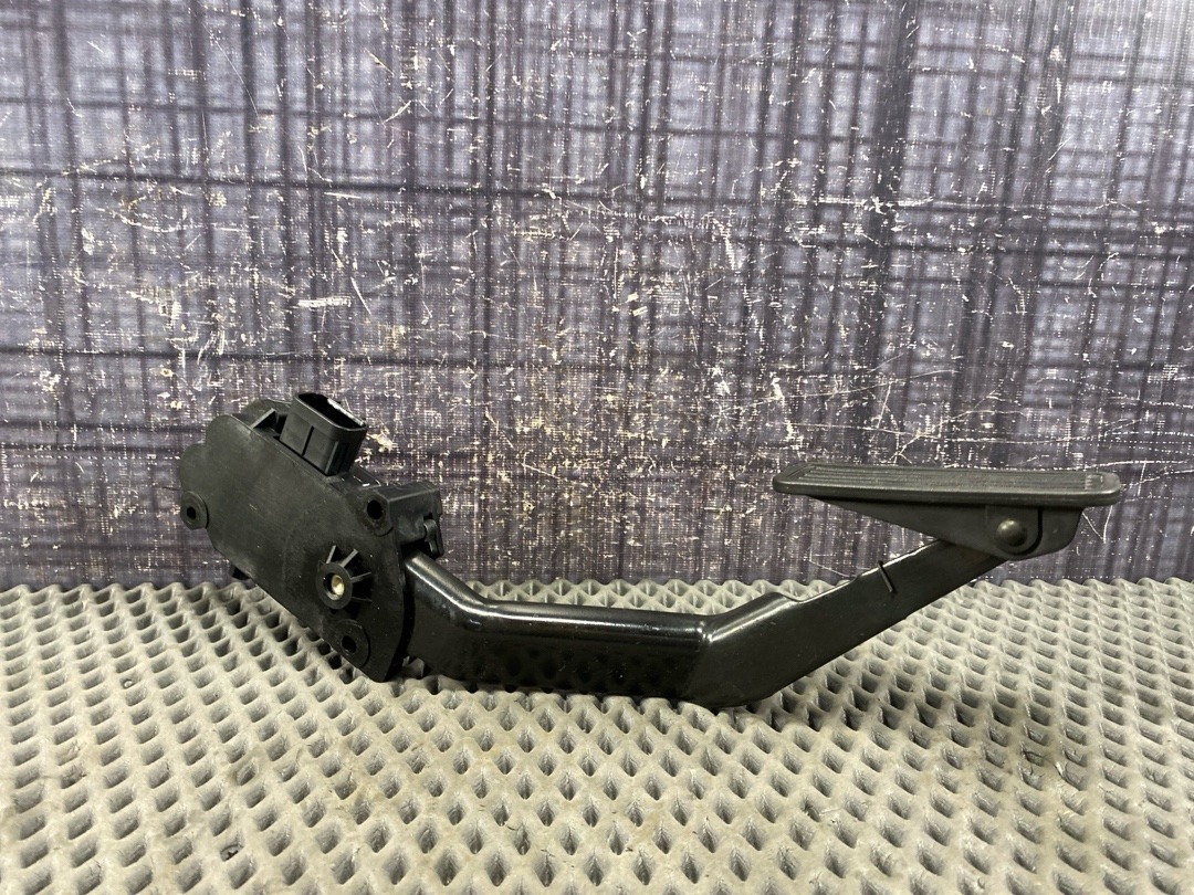 Педаль газа, 5337 рублей, Красноярск