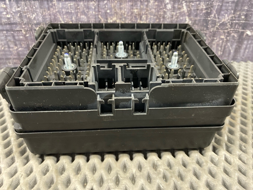 Блок предохранителей, 2080 рублей, Красноярск