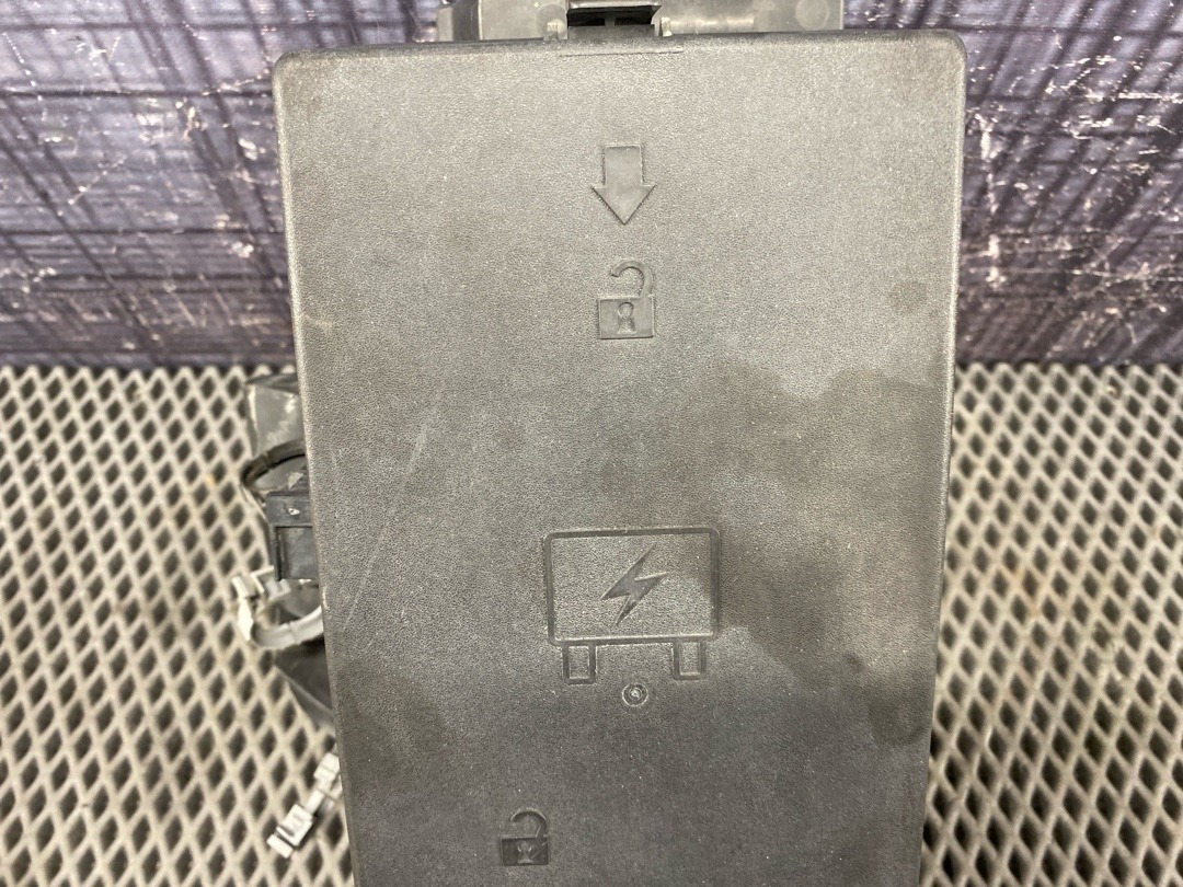 Блок предохранителей, 2124 рублей, Красноярск