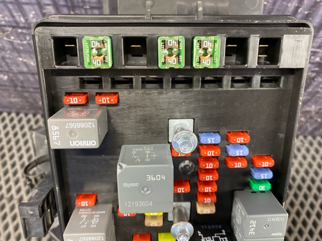 Блок предохранителей, 2124 рублей, Красноярск