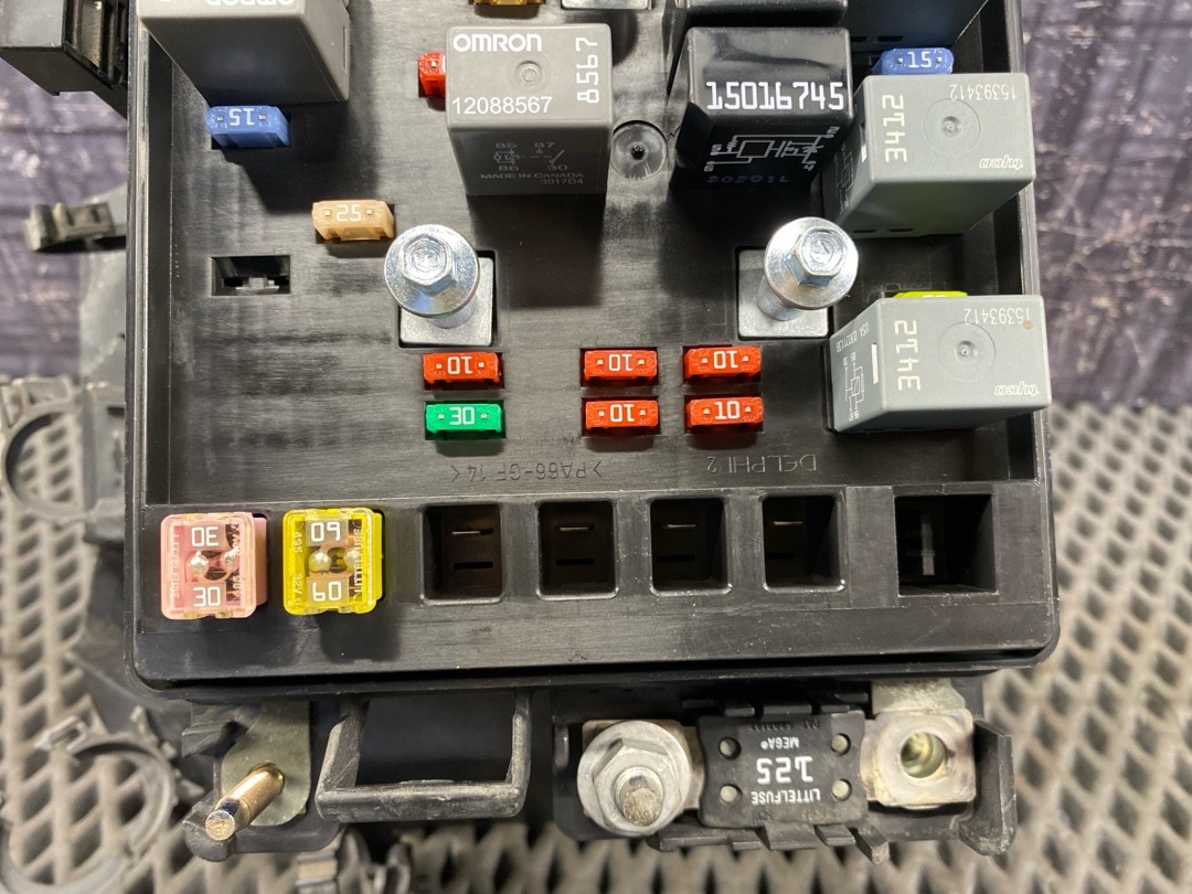 Блок предохранителей, 2124 рублей, Красноярск