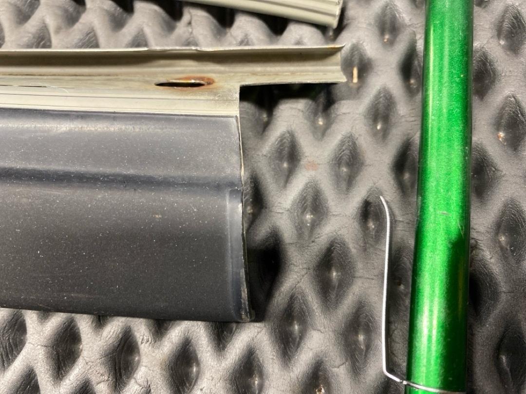 Молдинг лобового стекла, 1320 рублей, Красноярск