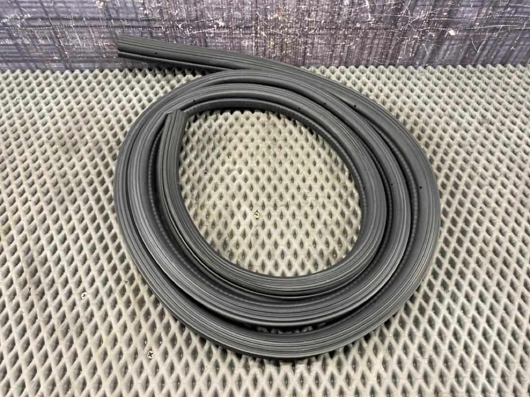 Уплотнитель крышки багажника, 1360 рублей, Красноярск