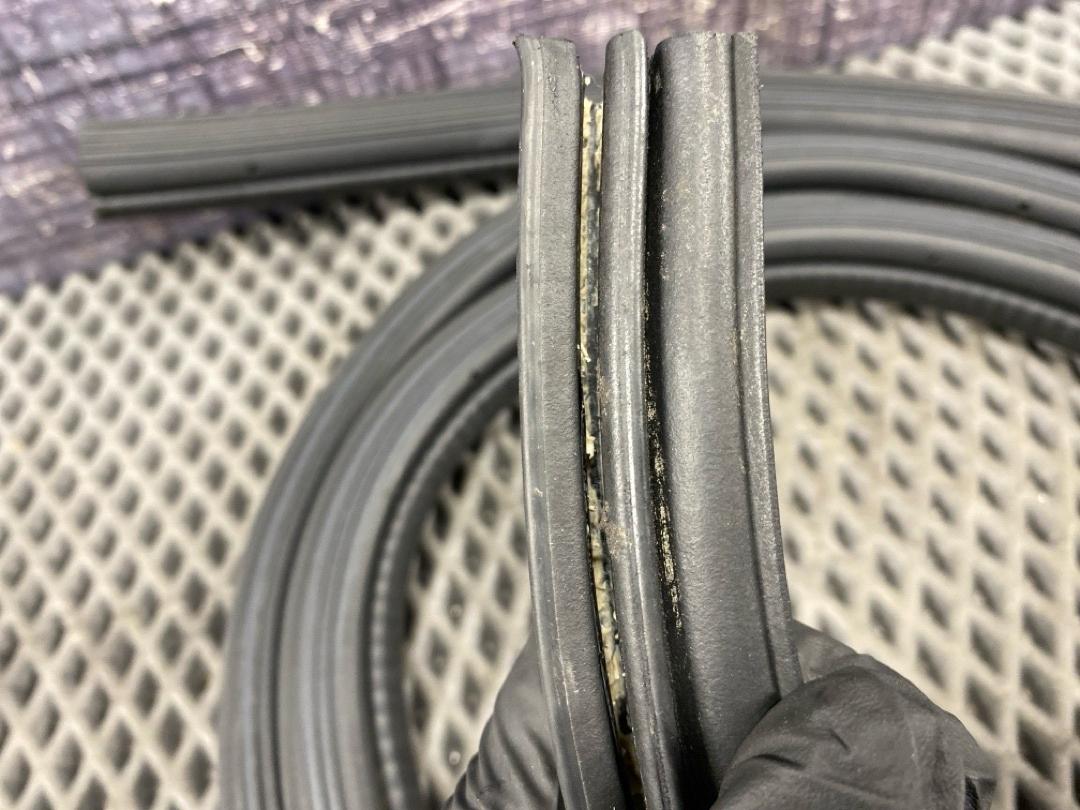 Уплотнитель крышки багажника, 1360 рублей, Красноярск