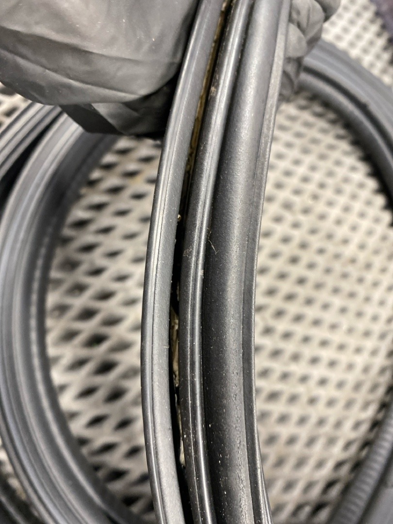 Уплотнитель крышки багажника, 1360 рублей, Красноярск