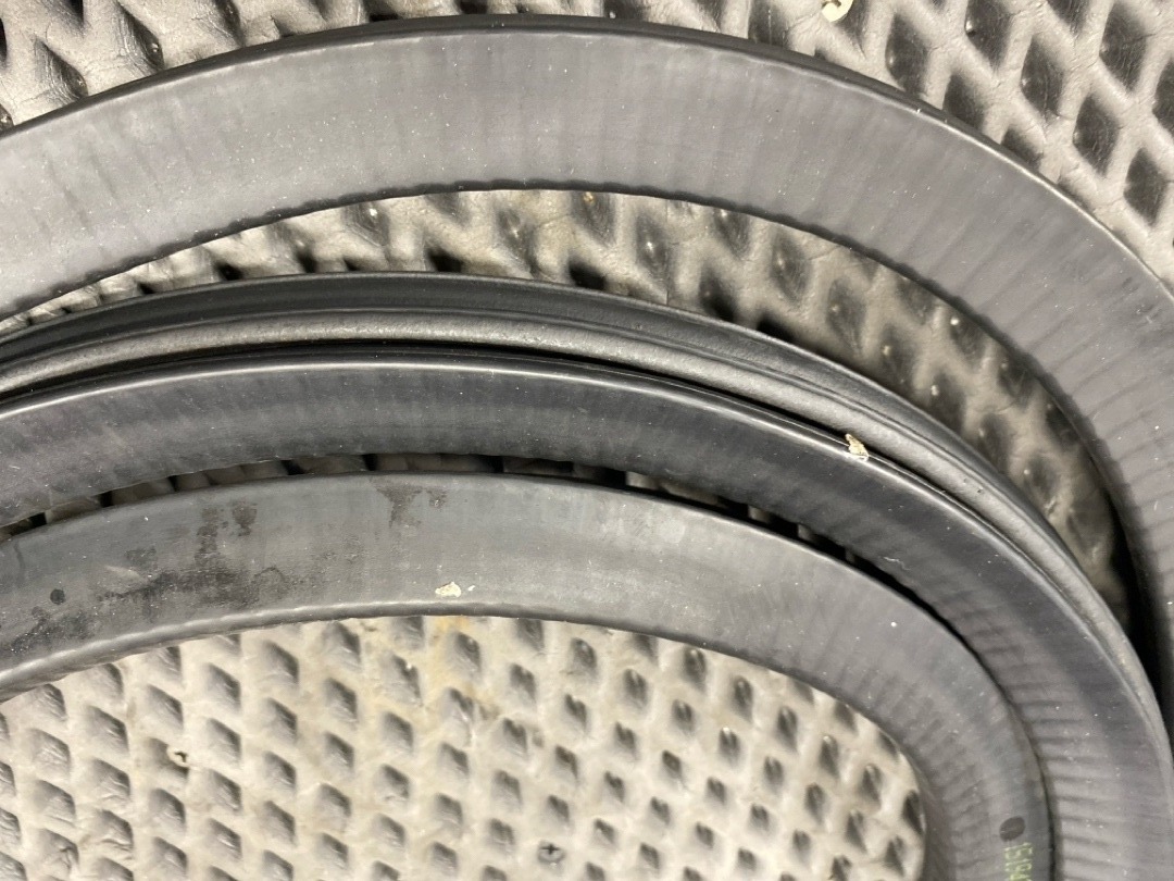 Уплотнитель крышки багажника, 1360 рублей, Красноярск