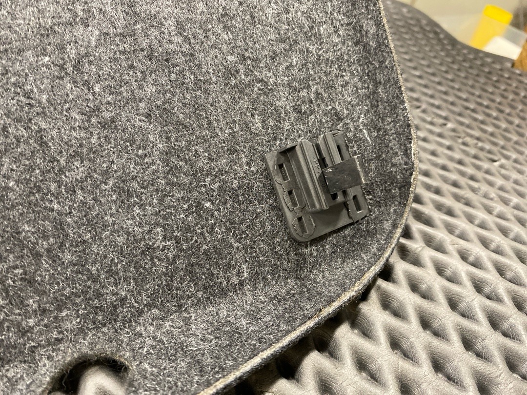 Обшивка крышки багажника, 1740 рублей, Красноярск