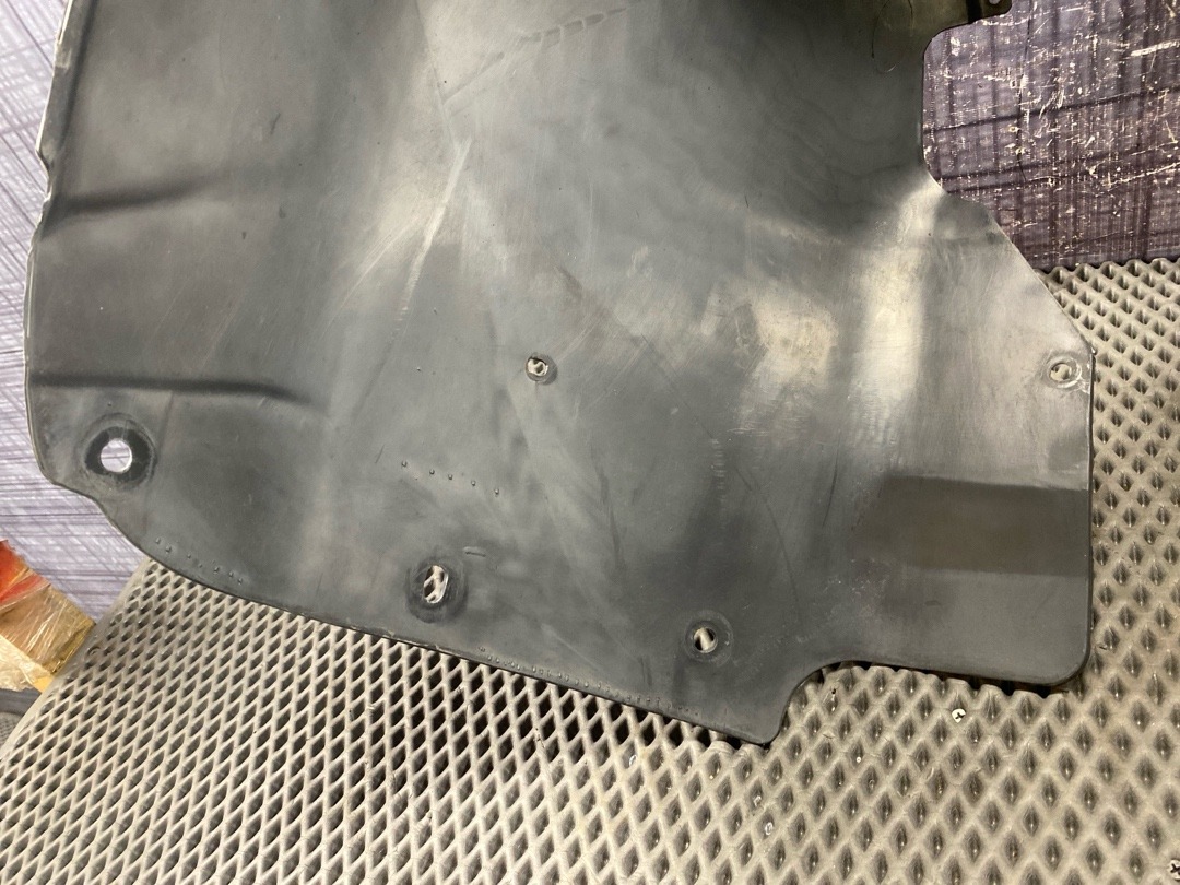 Подкрылок, 3030 рублей, Красноярск