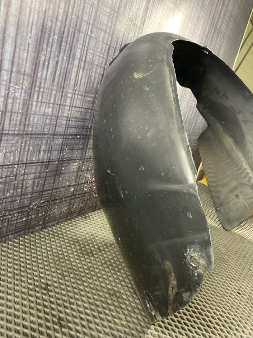 Подкрылок, 3030 рублей, Красноярск