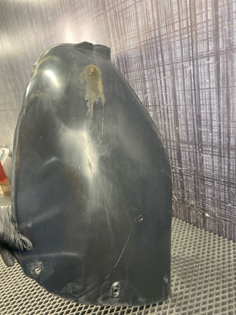 Подкрылок, 3030 рублей, Красноярск