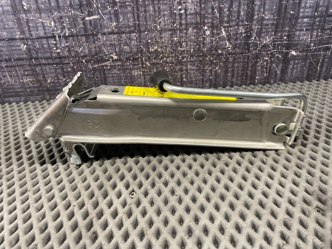 Домкрат, 2228 рублей, Красноярск