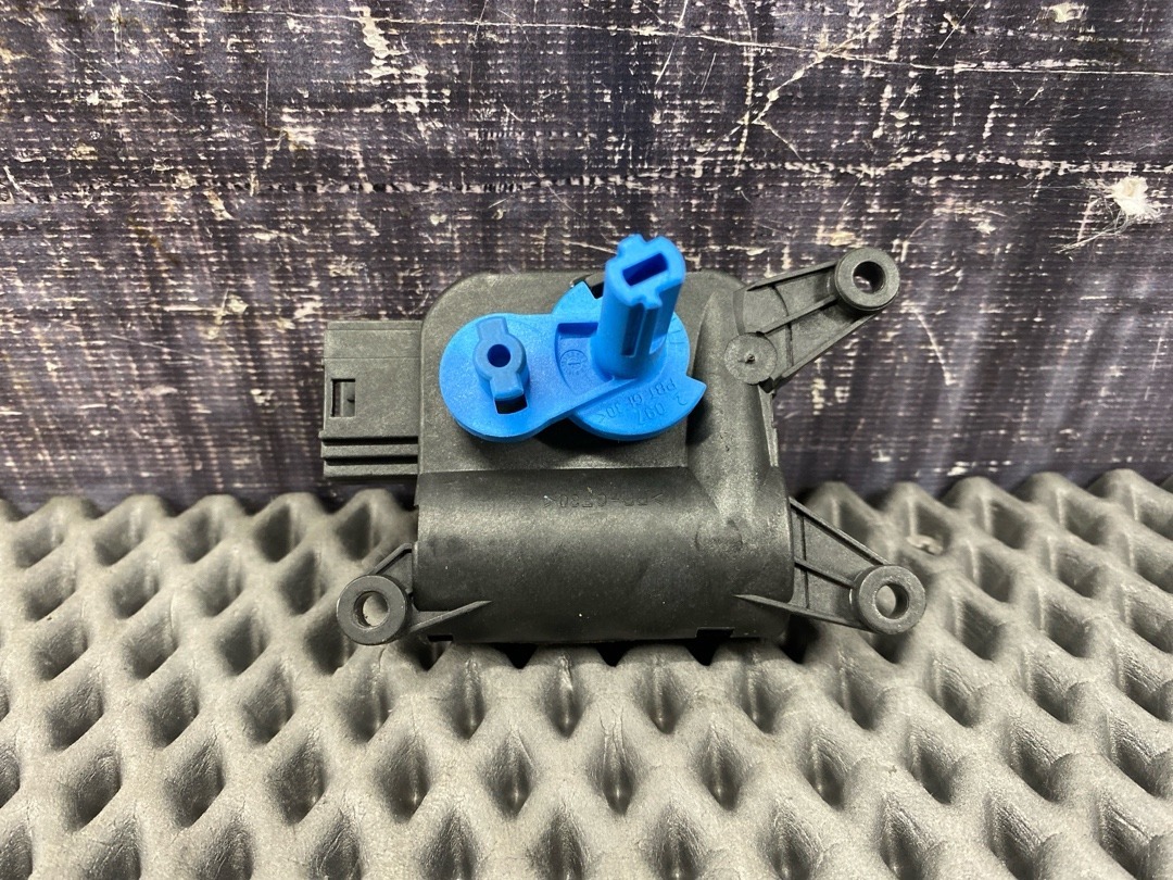 Мотор заслонки печки, 795 рублей, Красноярск