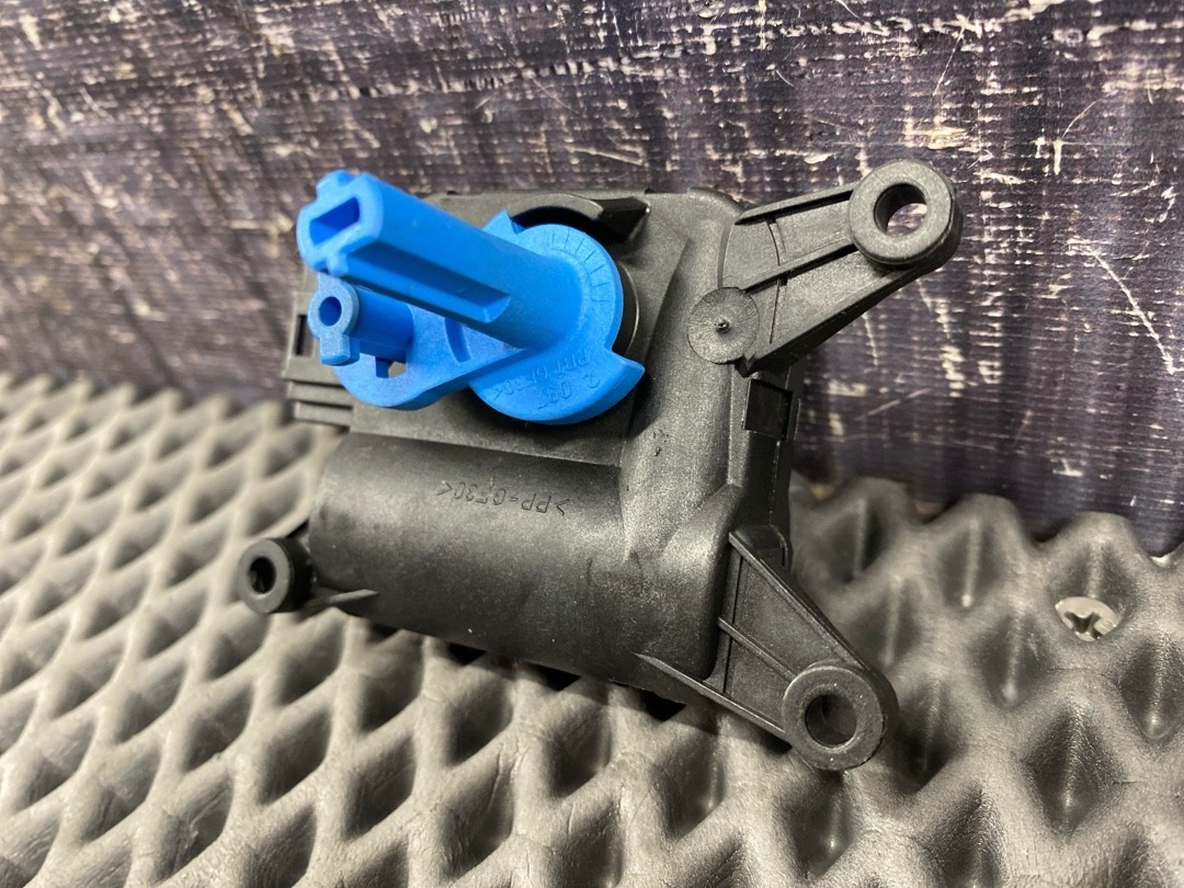 Мотор заслонки печки, 795 рублей, Красноярск