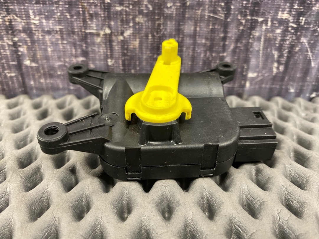 Мотор заслонки печки, 795 рублей, Красноярск