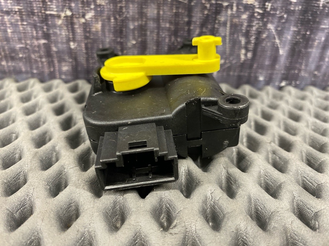 Мотор заслонки печки, 795 рублей, Красноярск