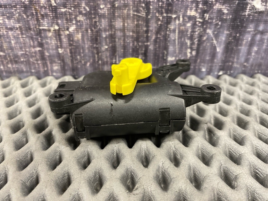 Мотор заслонки печки, 795 рублей, Красноярск