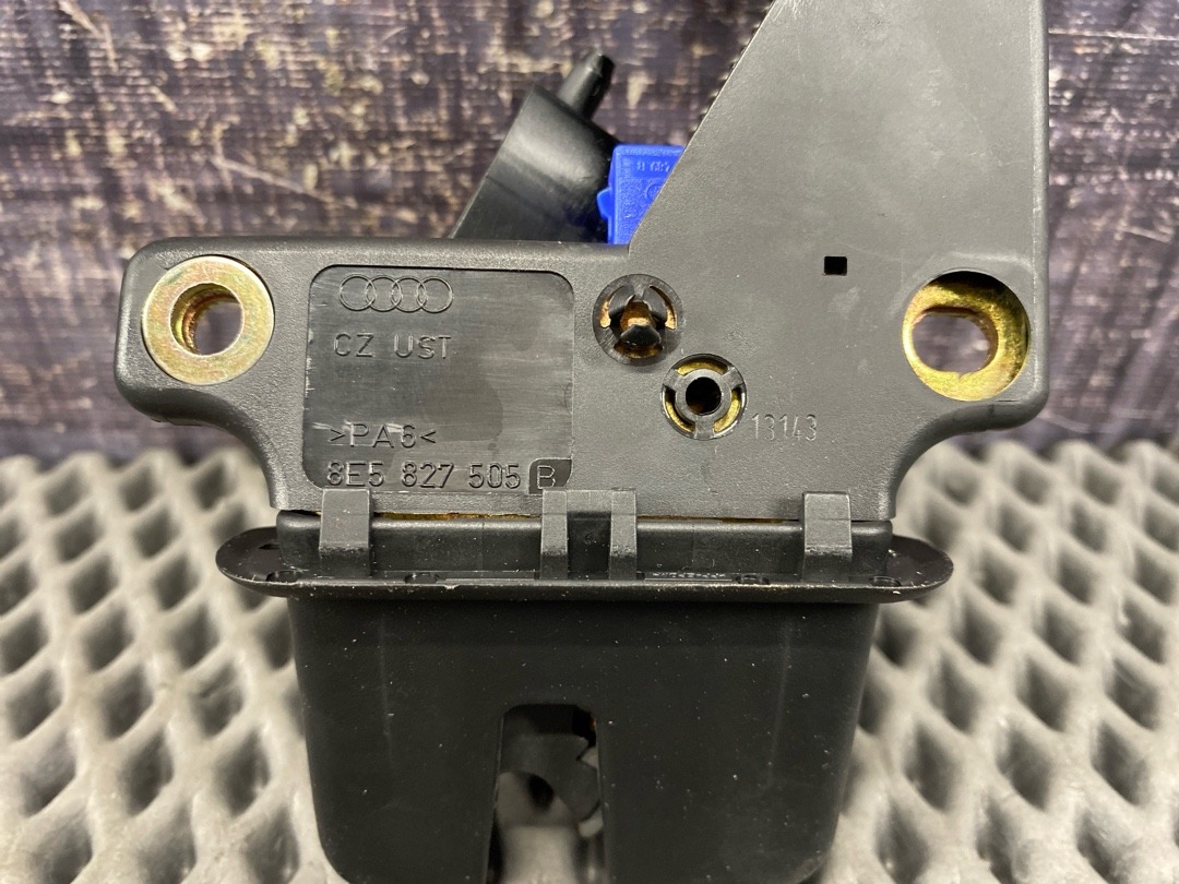 Замок багажника, 2790 рублей, Красноярск