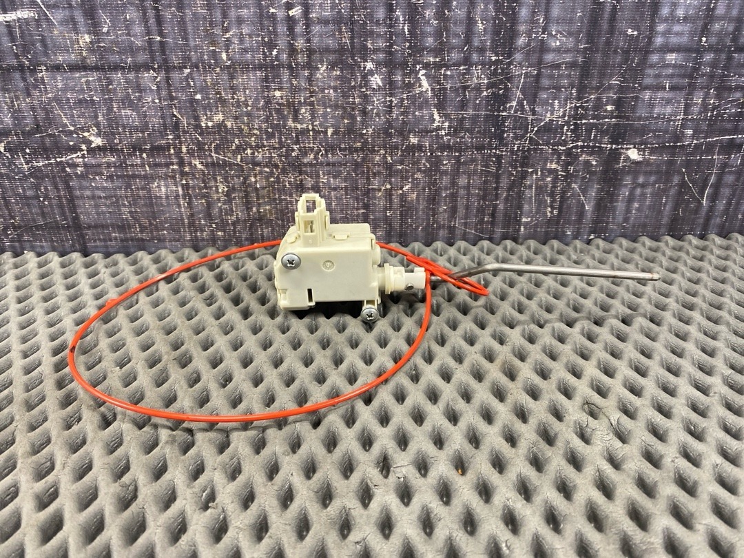 Замок лючка бензобака, 698 рублей, Красноярск