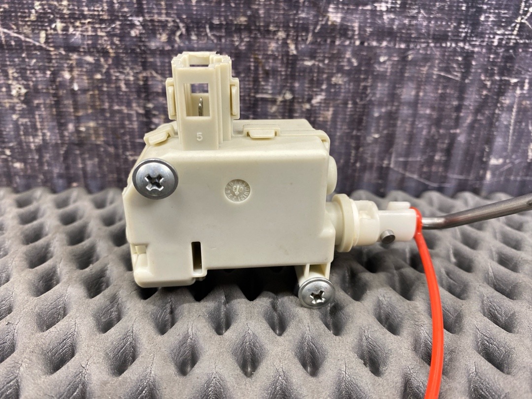 Замок лючка бензобака, 698 рублей, Красноярск