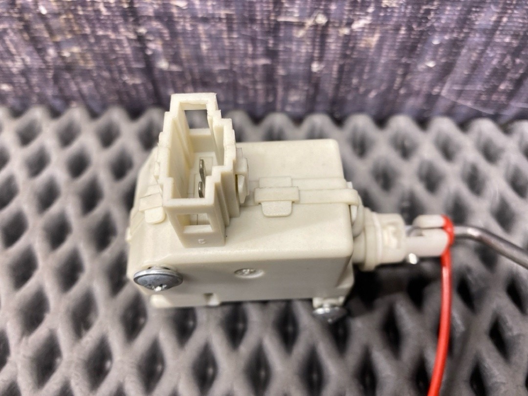 Замок лючка бензобака, 698 рублей, Красноярск