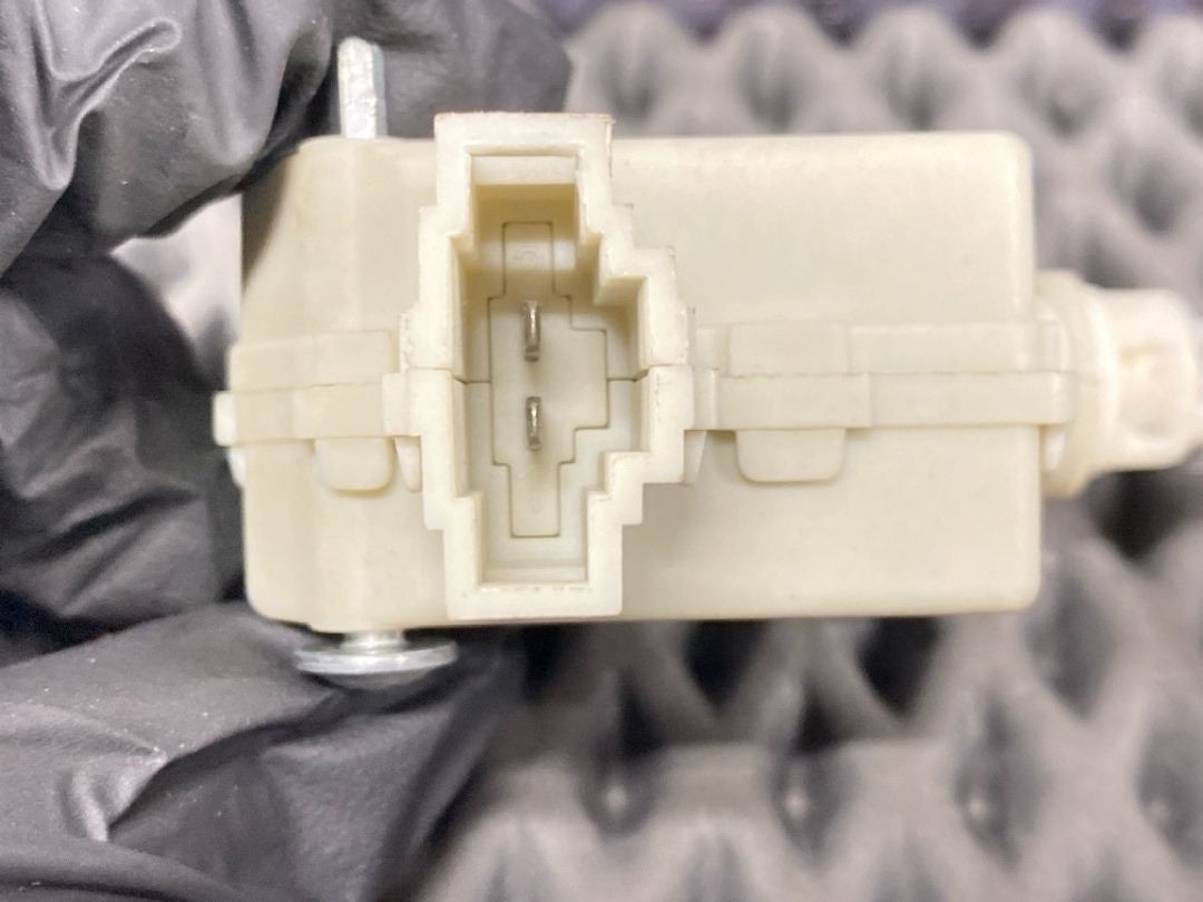 Замок лючка бензобака, 698 рублей, Красноярск