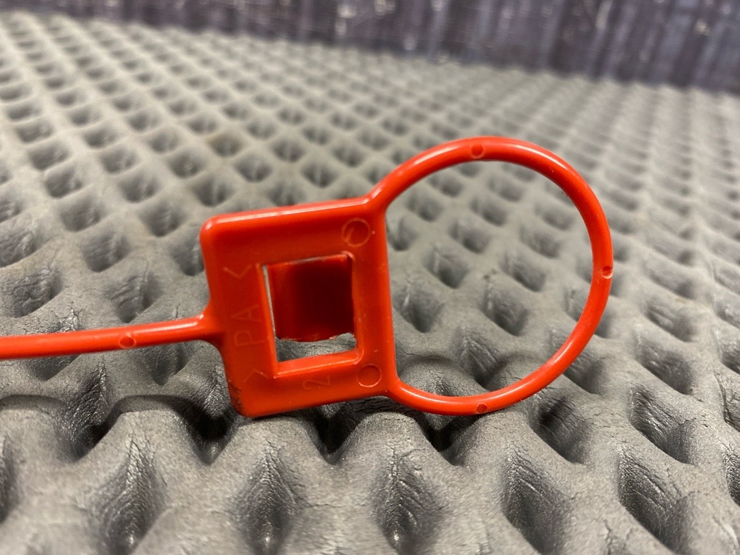 Замок лючка бензобака, 698 рублей, Красноярск