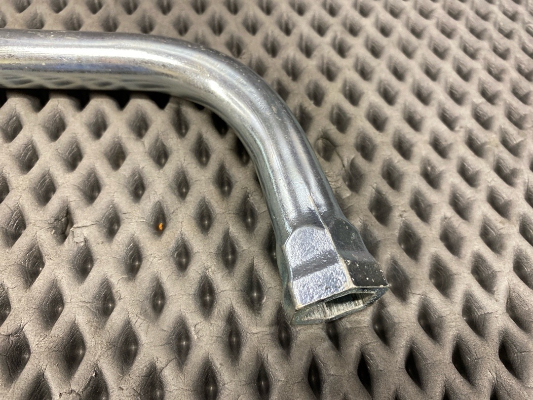 Ключ баллонный, 413 рублей, Красноярск