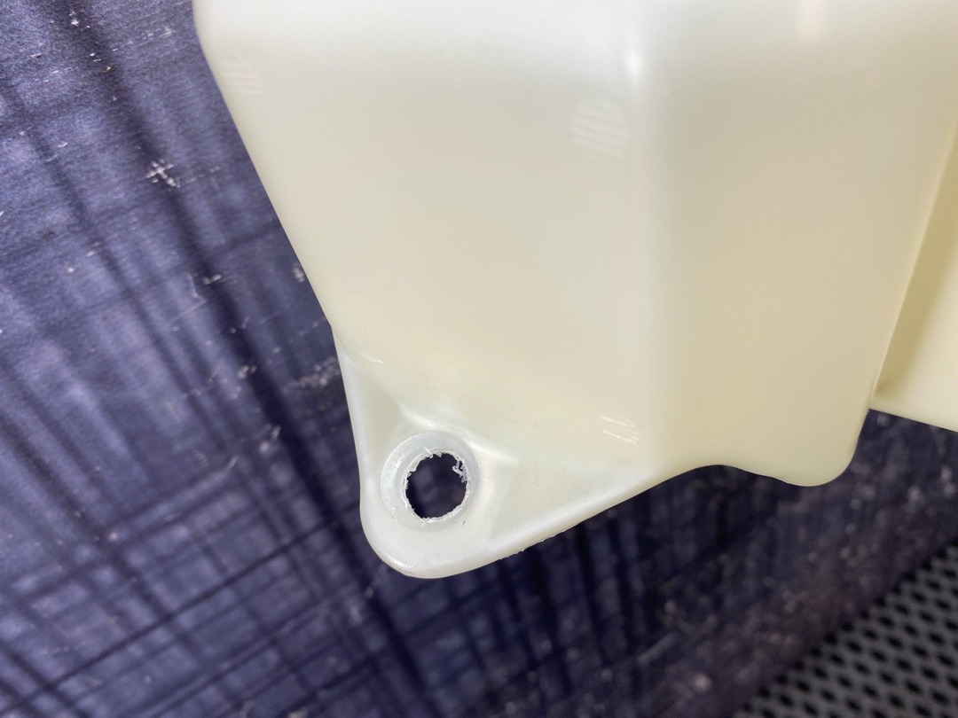 Бачок омывателя, 2220 рублей, Красноярск