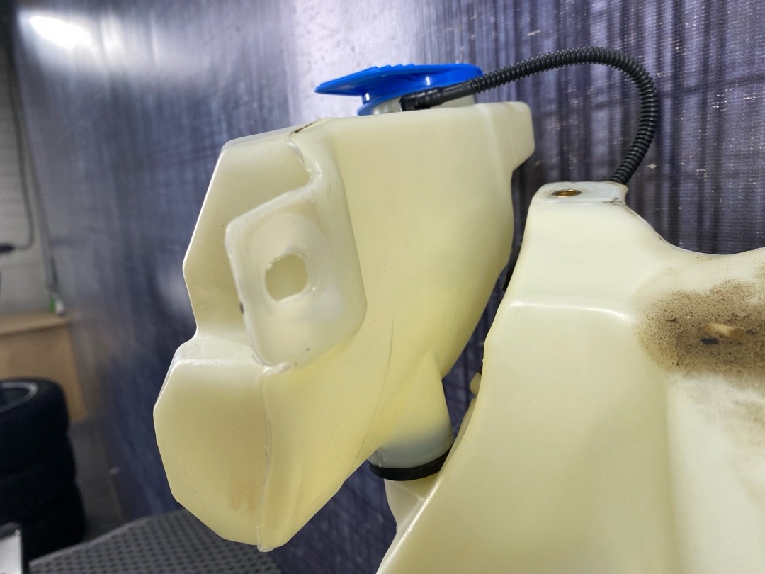 Бачок омывателя, 2220 рублей, Красноярск