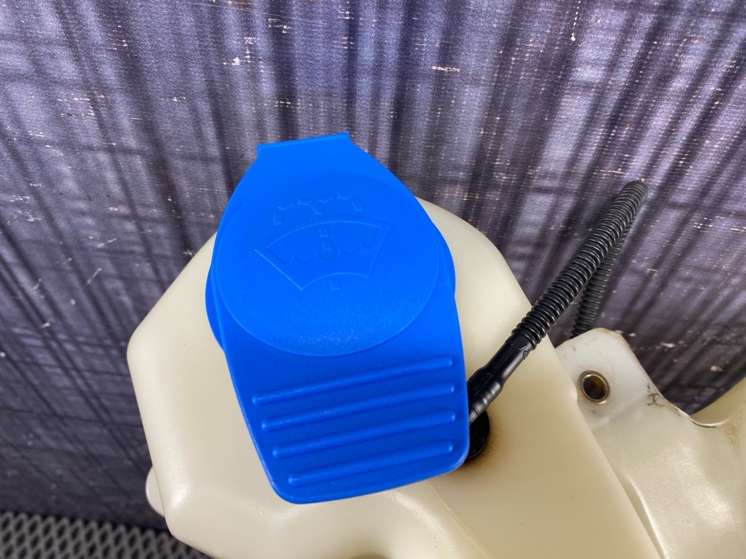 Бачок омывателя, 2220 рублей, Красноярск