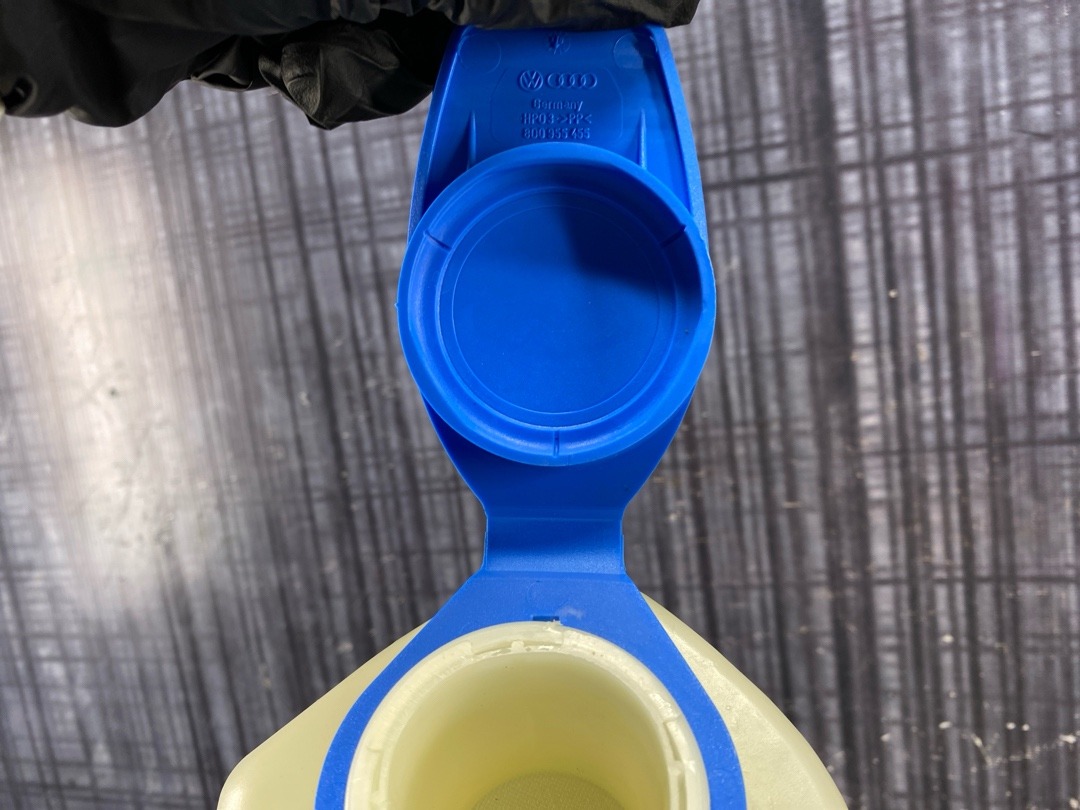 Бачок омывателя, 2220 рублей, Красноярск