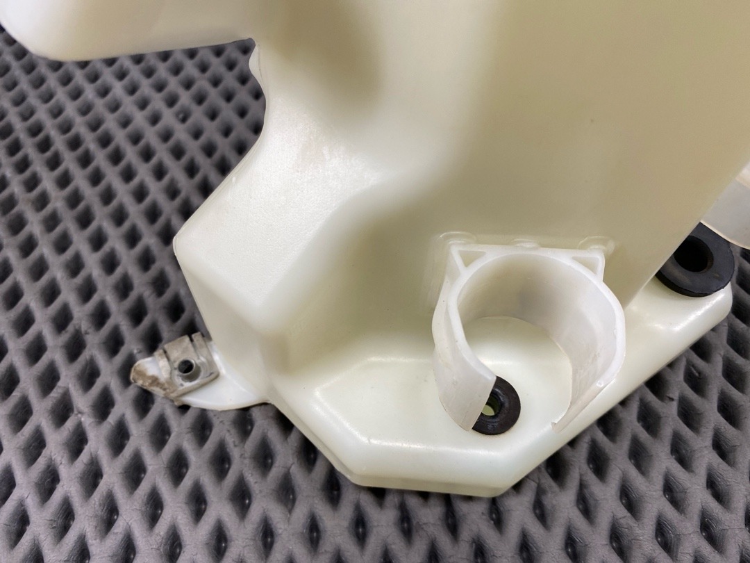 Бачок омывателя, 2220 рублей, Красноярск