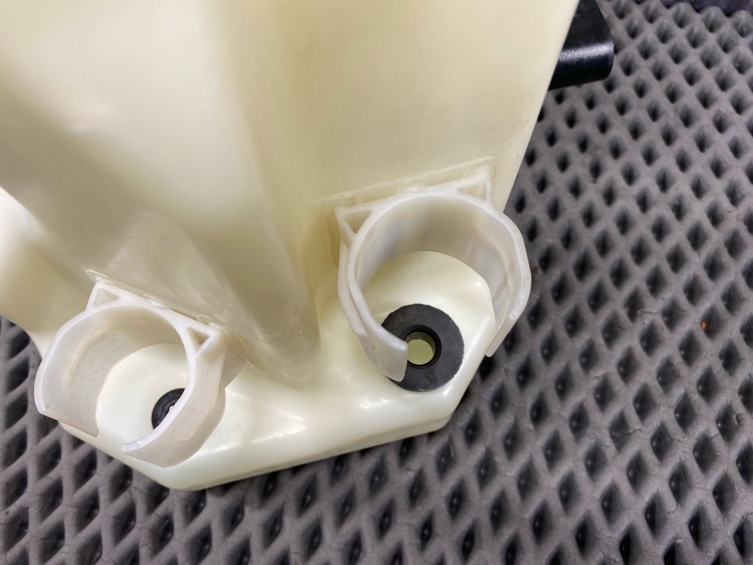 Бачок омывателя, 2220 рублей, Красноярск