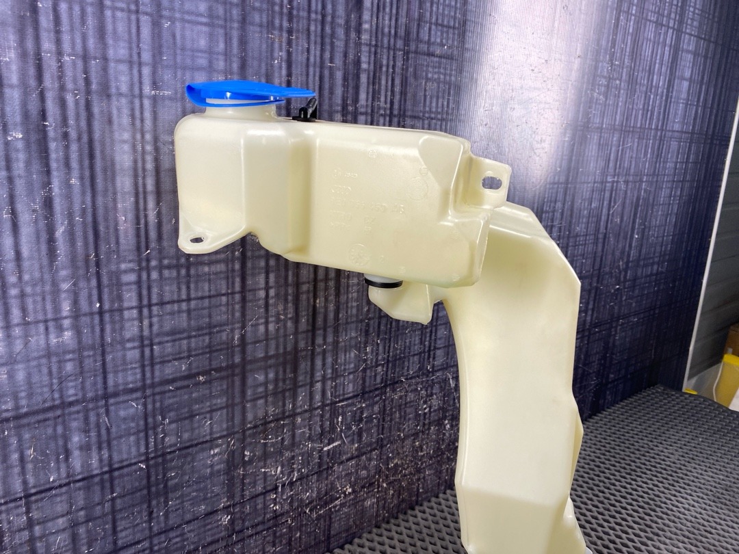 Бачок омывателя, 2220 рублей, Красноярск