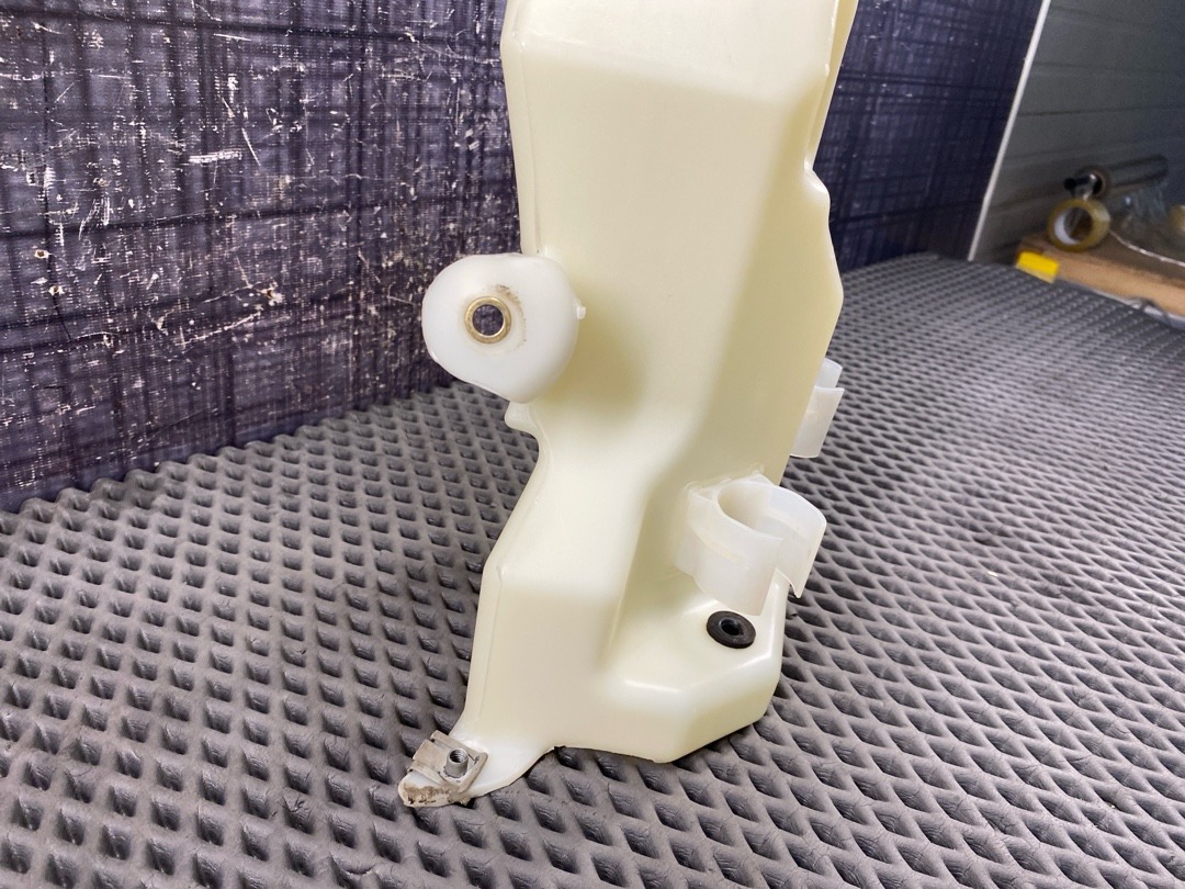 Бачок омывателя, 2220 рублей, Красноярск