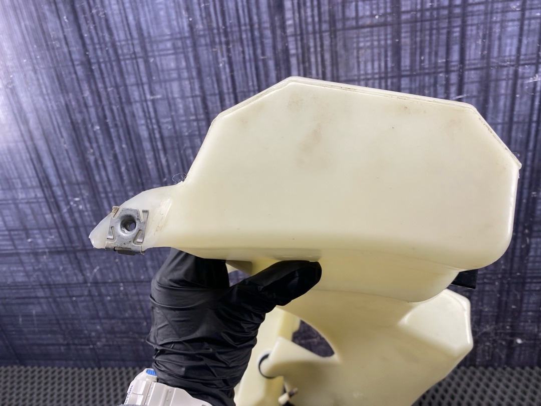 Бачок омывателя, 2220 рублей, Красноярск