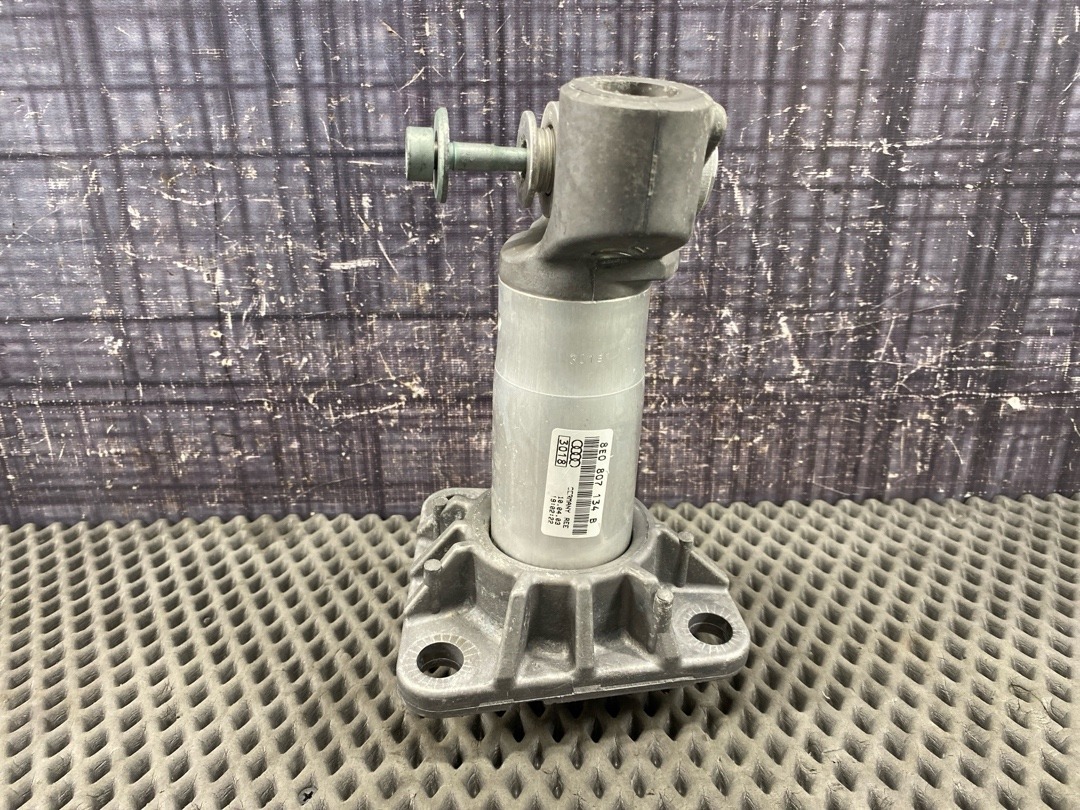 Кронштейн усилителя бампера, 1223 рублей, Красноярск